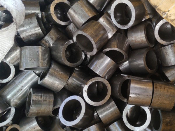 共和无缝钢管切割